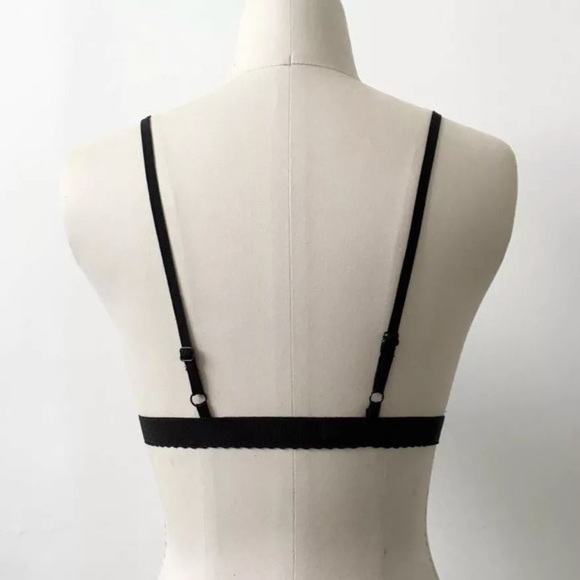 New! Black Lace Strappy Bralette - Picture 5 of 8